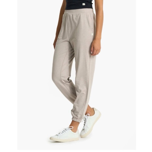 Vuori Pants - Vuori boyfriend joggers
